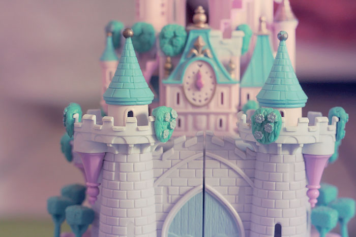 Orangevertevintage  Polly pocket, Jouets d'enfance, Chateau cendrillon