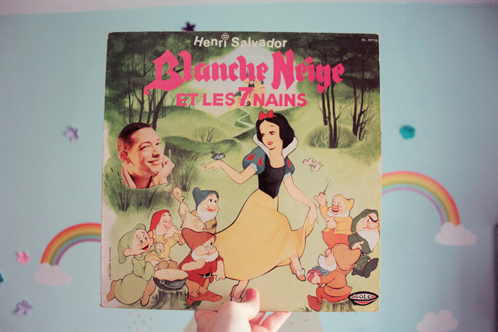 Livre-disque vinyle 33 Tours Blanche-Neige et les 7 Nains - Grenier  d'enfance