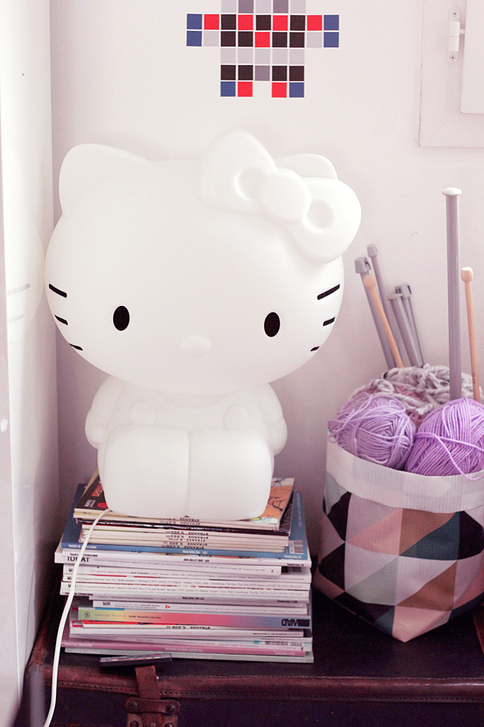 hello-kitty-lamp-7